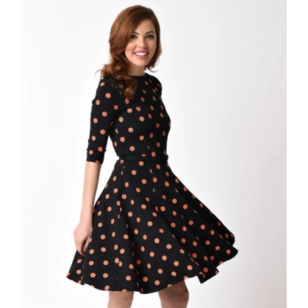 nwt unique vintage pumpkin print stephanie flare dress xs sold out $98 halloween